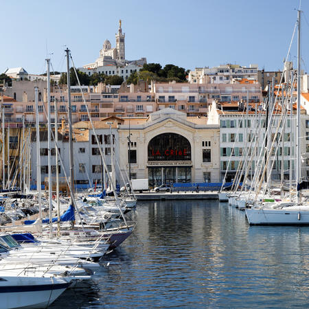 Le Vieux-Port de Marseille, à 50 minutes du Devem de Mirapier